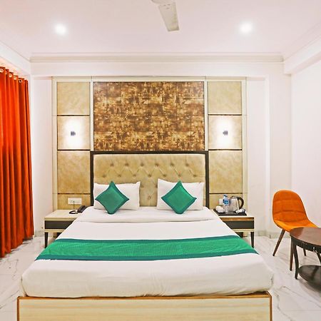 The Almora Residency - Complimentary Airport Trasnfer Hotel New Delhi Eksteriør billede