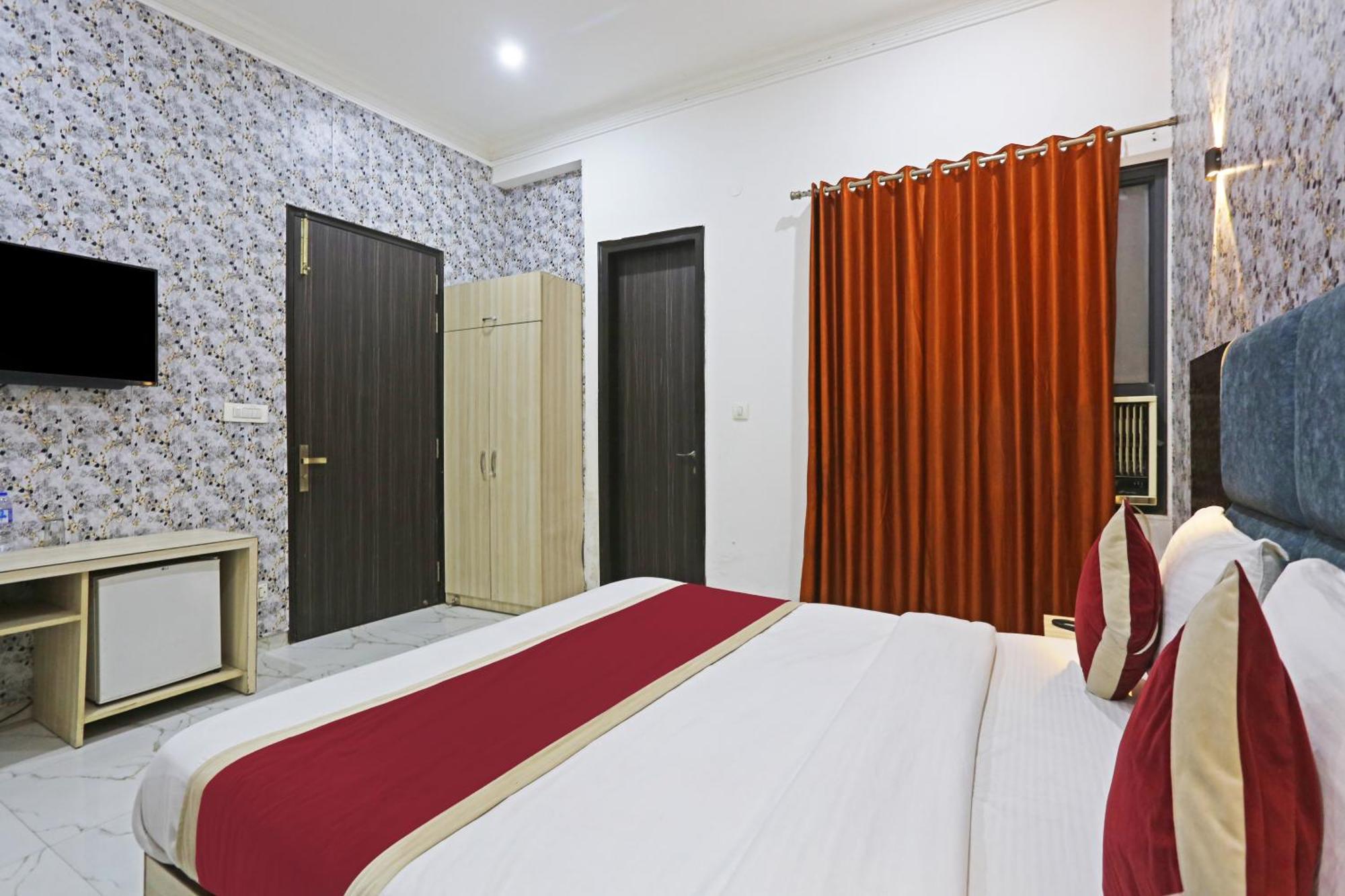 The Almora Residency - Complimentary Airport Trasnfer Hotel New Delhi Eksteriør billede