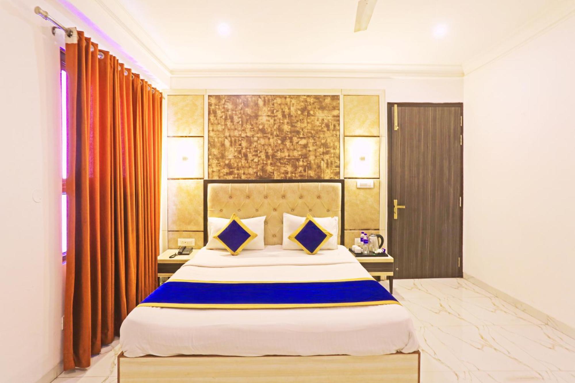The Almora Residency - Complimentary Airport Trasnfer Hotel New Delhi Eksteriør billede