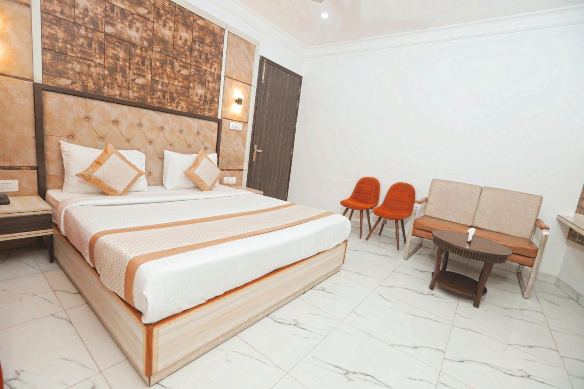 The Almora Residency - Complimentary Airport Trasnfer Hotel New Delhi Eksteriør billede