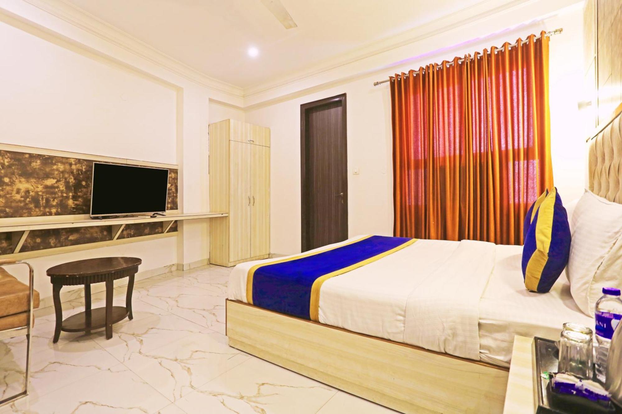 The Almora Residency - Complimentary Airport Trasnfer Hotel New Delhi Eksteriør billede