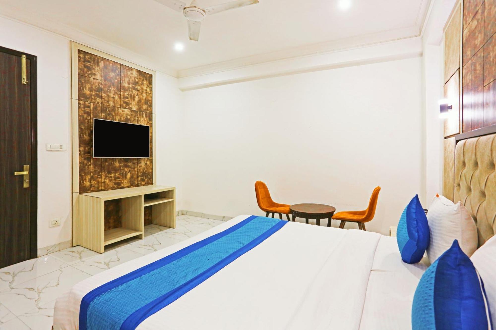 The Almora Residency - Complimentary Airport Trasnfer Hotel New Delhi Eksteriør billede
