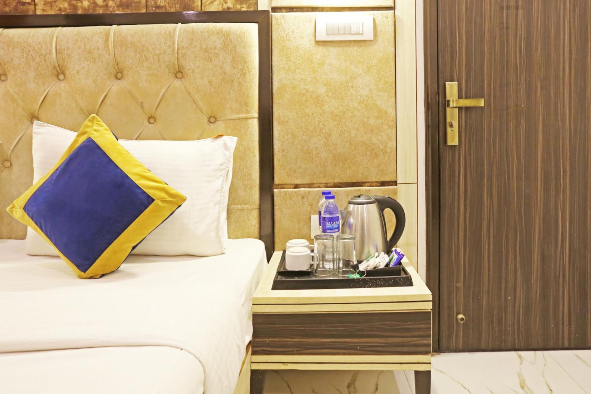 The Almora Residency - Complimentary Airport Trasnfer Hotel New Delhi Eksteriør billede