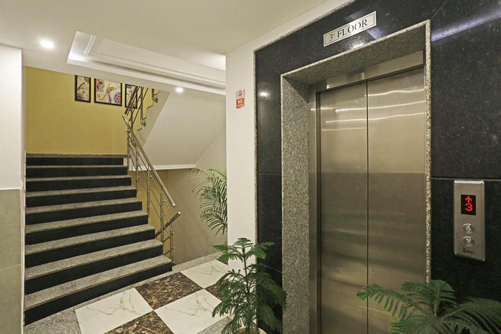 The Almora Residency - Complimentary Airport Trasnfer Hotel New Delhi Eksteriør billede