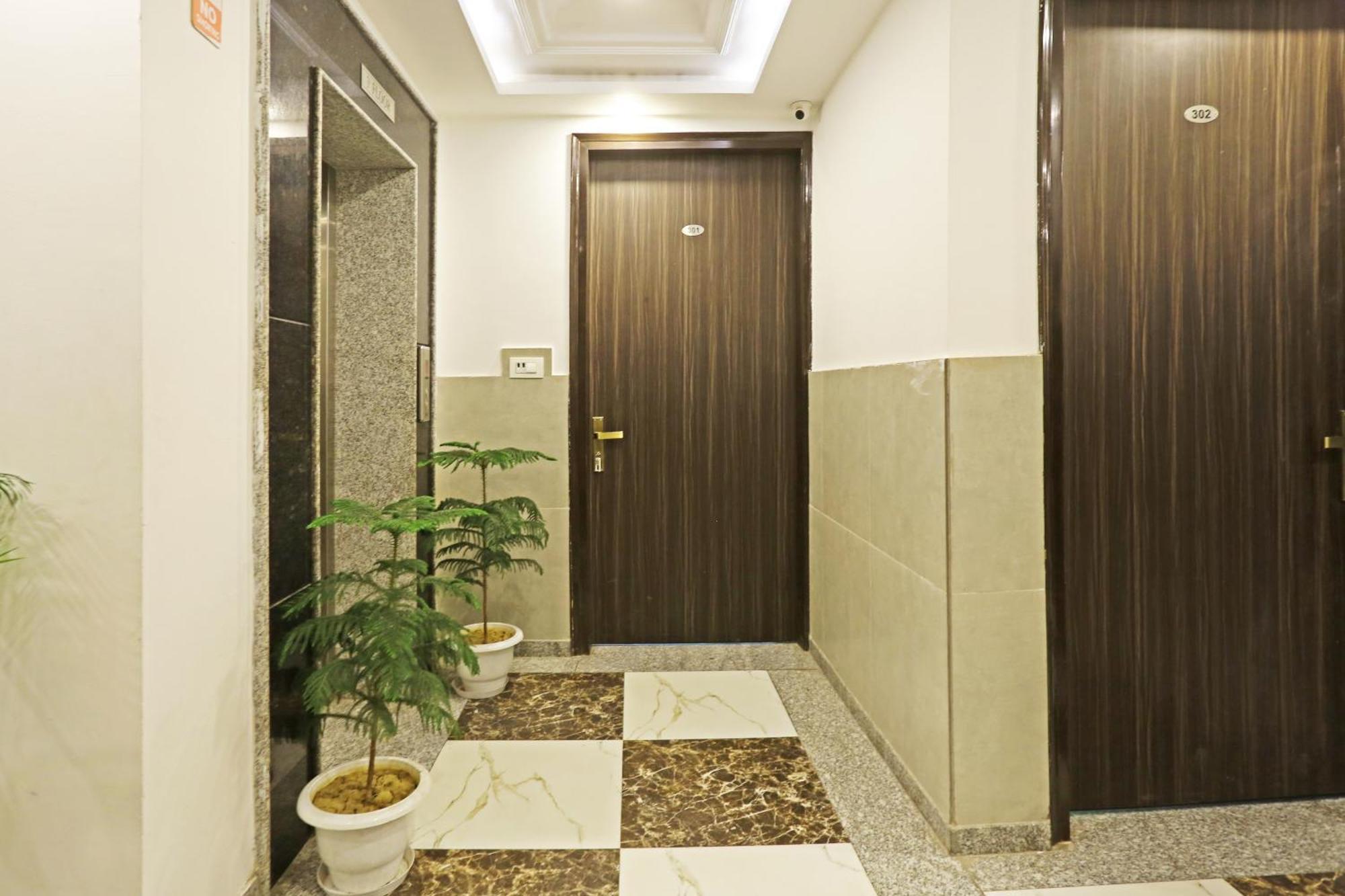 The Almora Residency - Complimentary Airport Trasnfer Hotel New Delhi Eksteriør billede