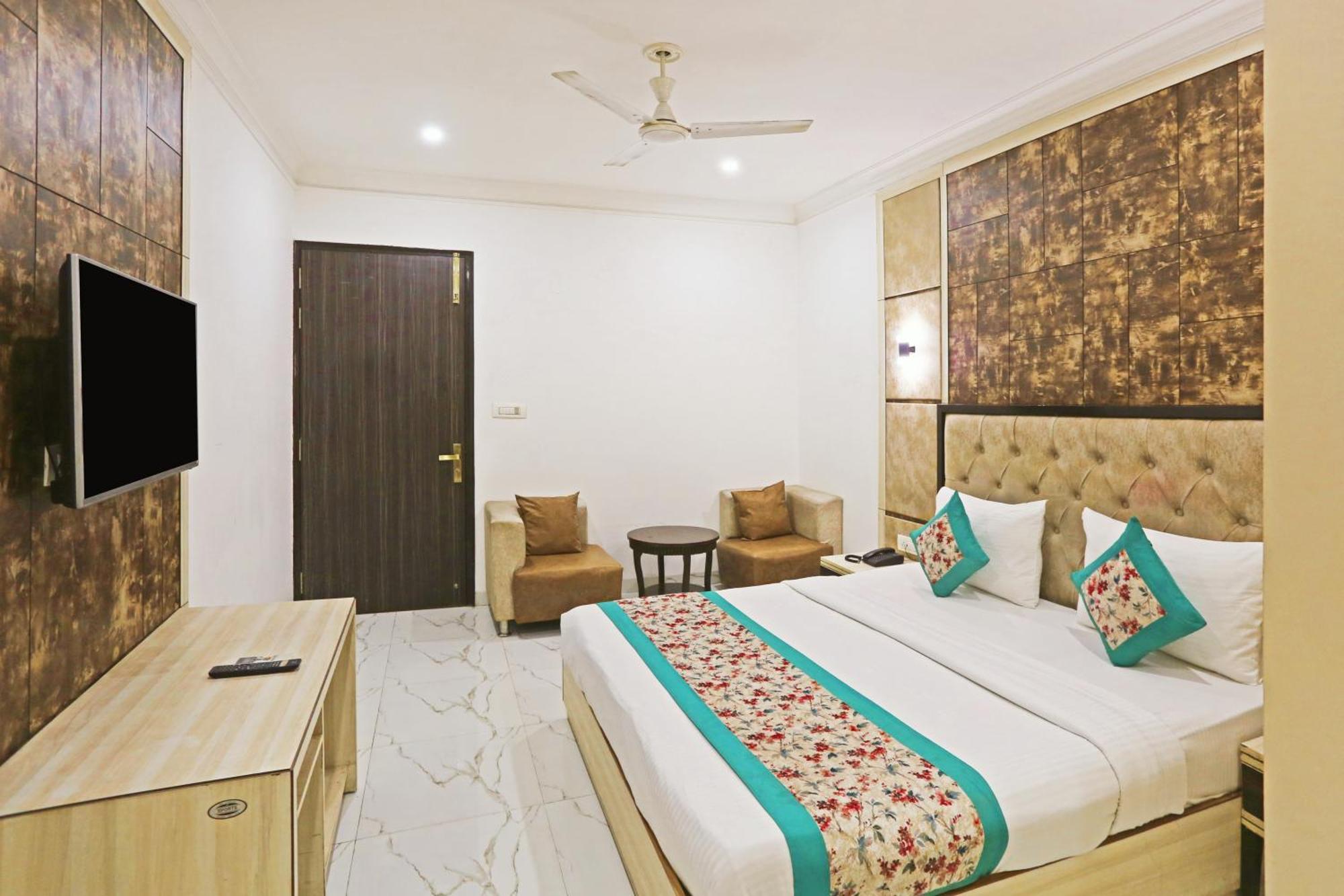 The Almora Residency - Complimentary Airport Trasnfer Hotel New Delhi Eksteriør billede