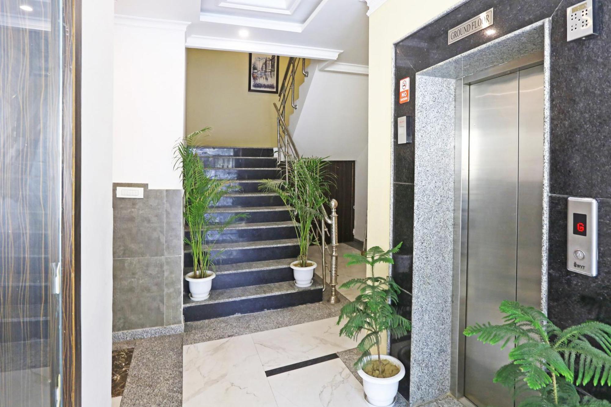 The Almora Residency - Complimentary Airport Trasnfer Hotel New Delhi Eksteriør billede